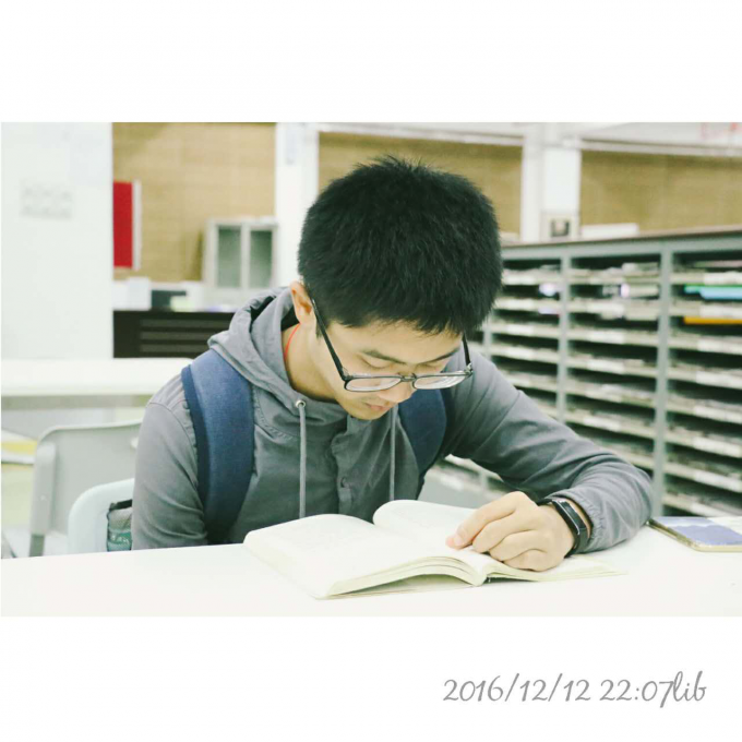 丘伟梁.png